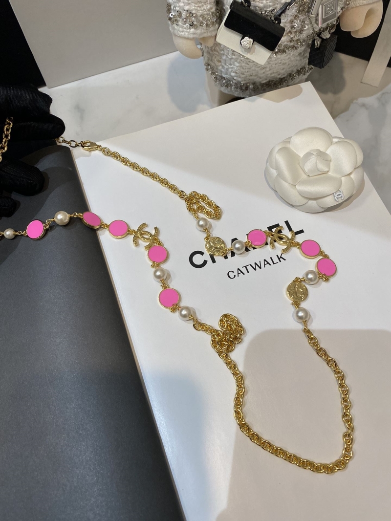 Ch**el waist chain